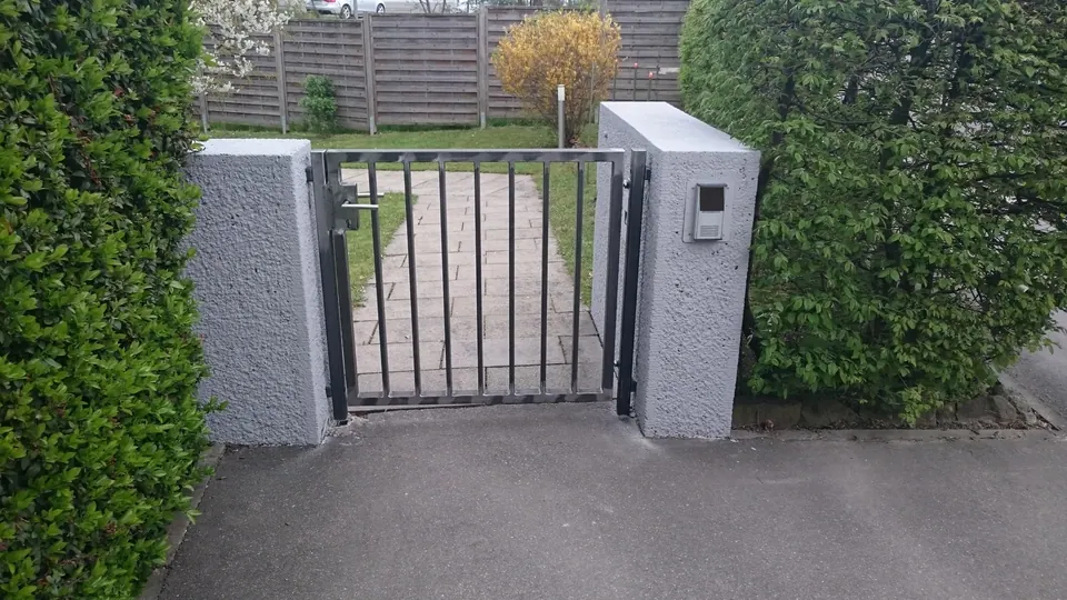 Tor aus Stahl, Referenzprojekt, Bild 8